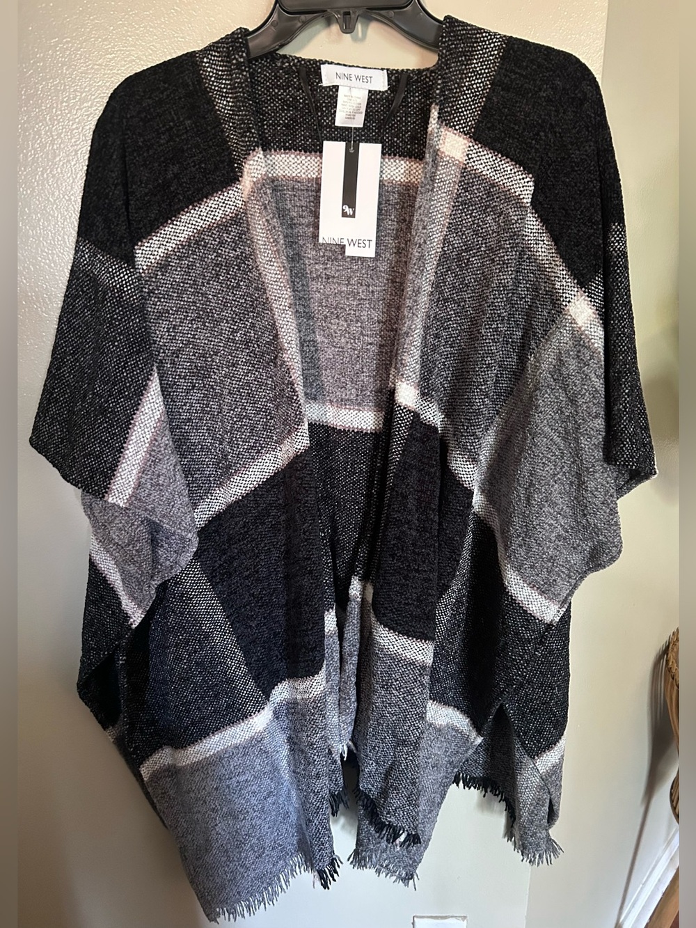 Nine West One SizeBlack And Gray Open Front Poncho Shawl Wrap NWT Fringe Hem